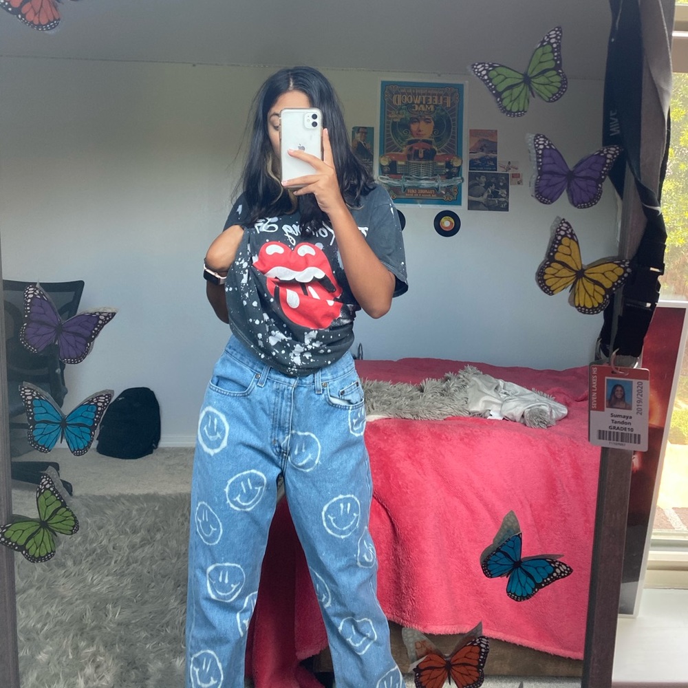 handmade bleach smiley jeans!!